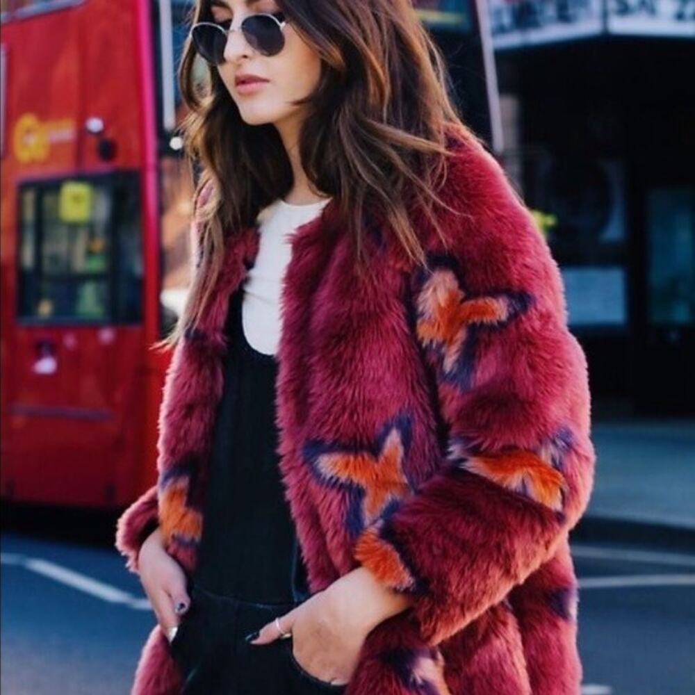Free People RARE HTF Wrap Me Up Star Faux Fur Fun Jacket Coat Blogger Fav Fall - Picture 3 of 8